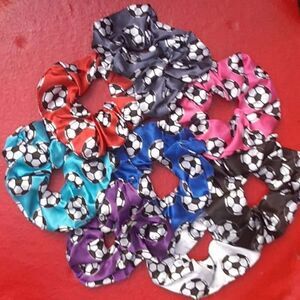 Set of 8 NWOT Soccer Hair Pony Accessories